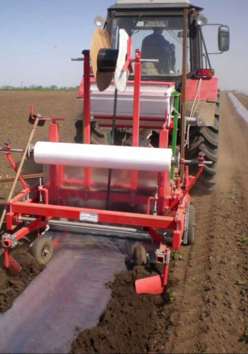 Mașina bilonat, mașină de intins folie