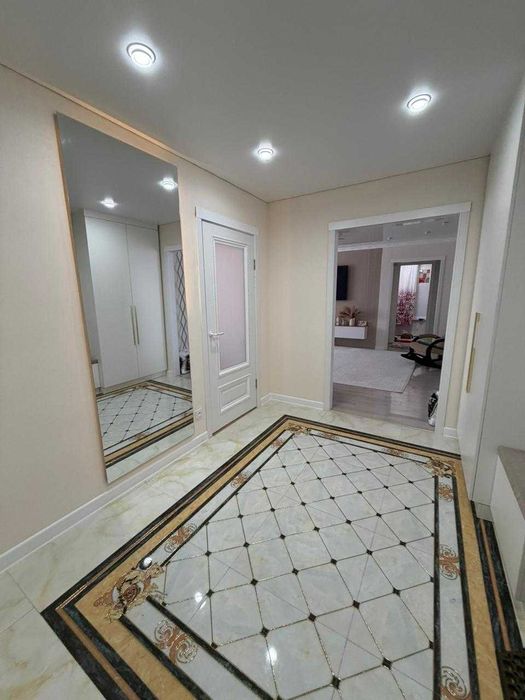 Продается 3 комн кв сары арка,8/3