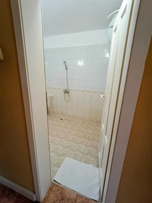 Дава се под наем Четиристаен апартамент в Пловдив, Коматевски възел - 120 кв.м за 500 € - Снимка #11