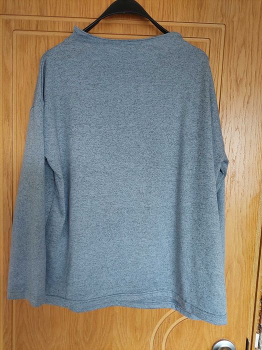 Блуза сива нова с надпис