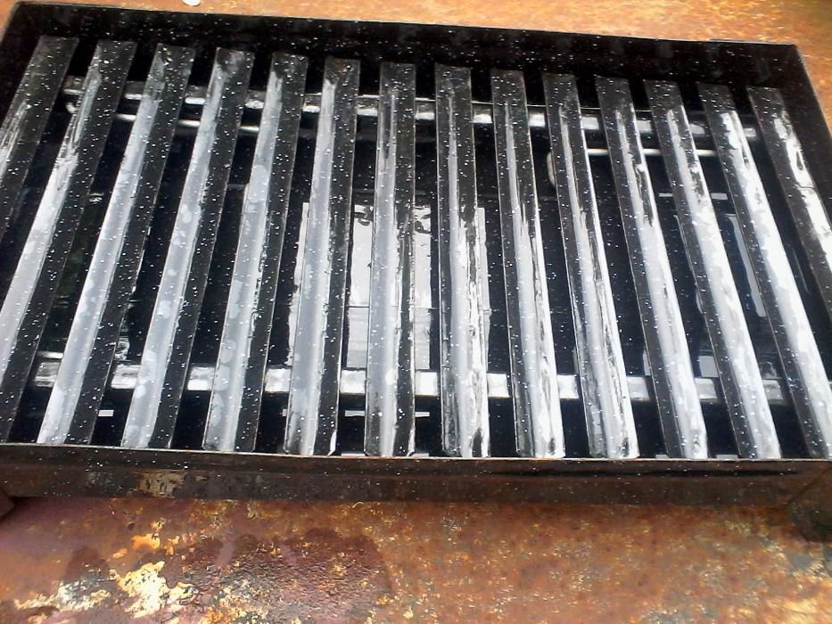 Gratar cu tava Emailat ,portabil,nefolosit.import.