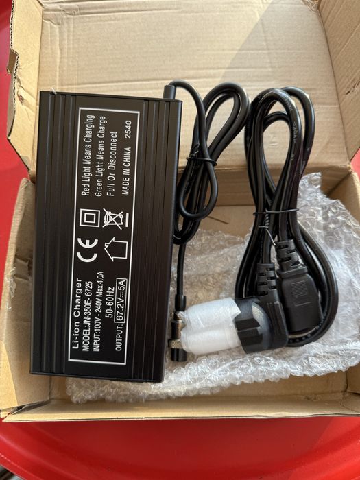 Incarcator rapid 60V 5a