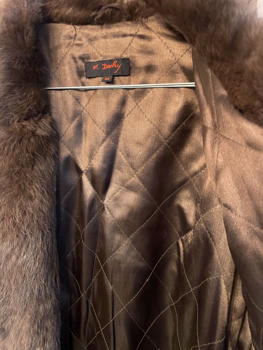 Haina superba piele intoarsa si blana