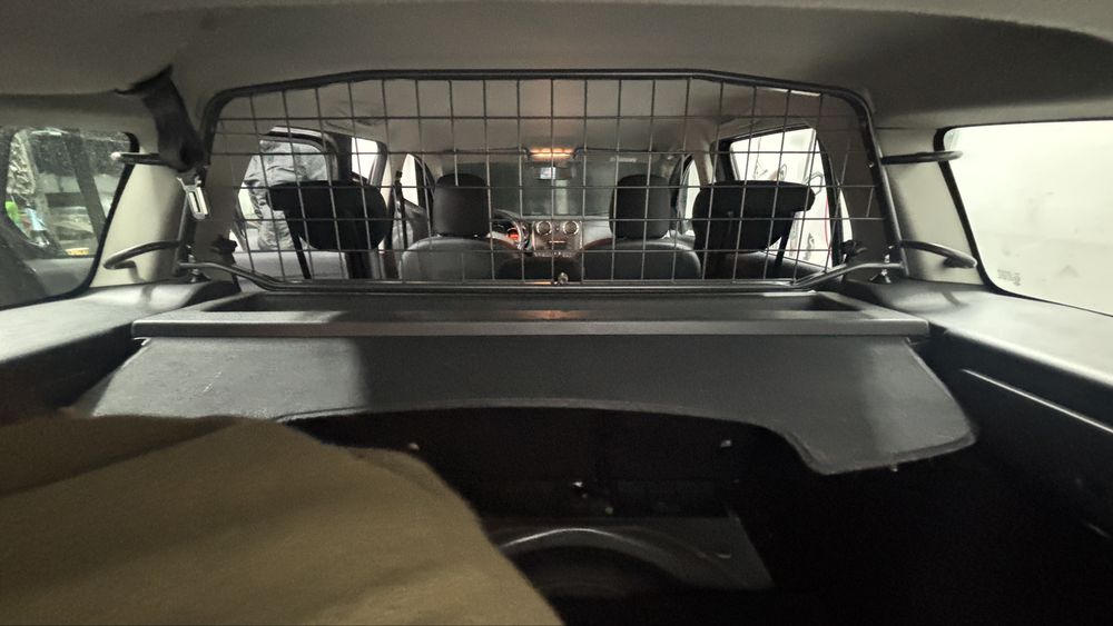 Grila / grilaj / protectie animale portbagaj dacia logan / lodgy