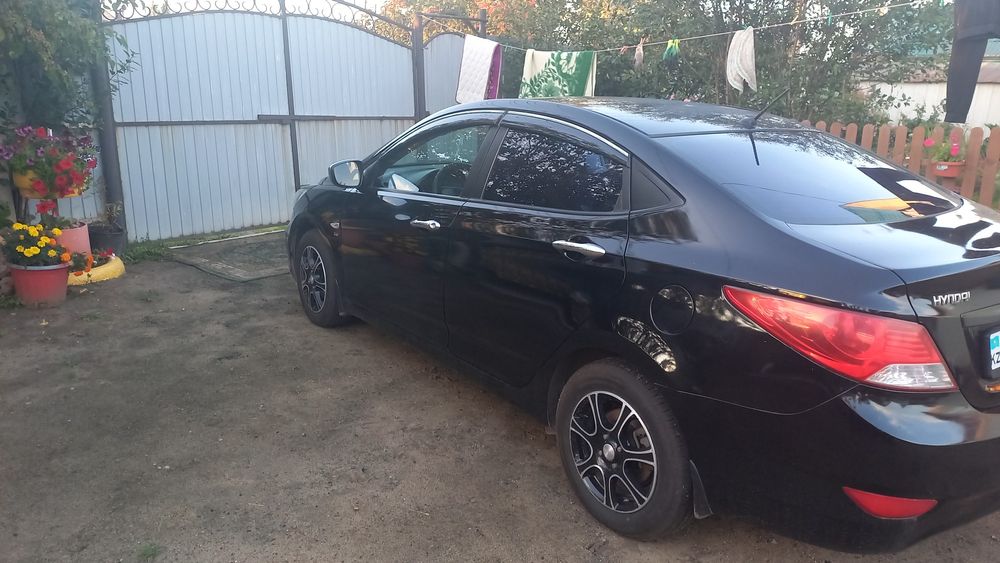Продам Хундай Акцент 2014 г