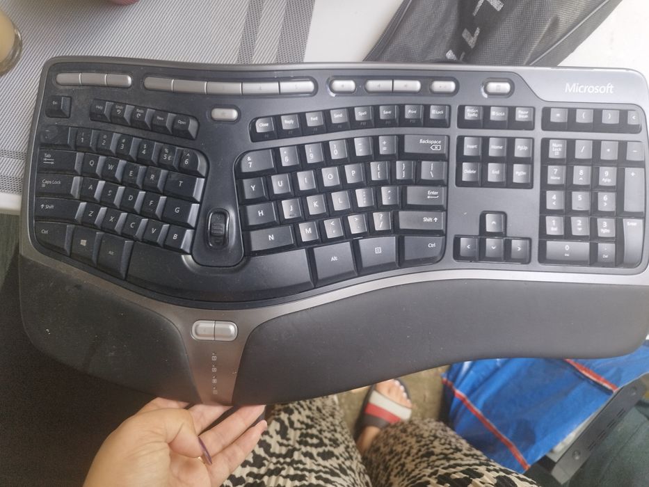 Tastura Microsoft Natura Ergonomic Keyboard 4000