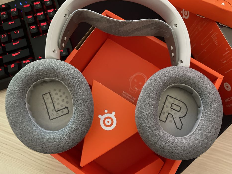 Căști SteelSeries Arctis Nova 1 – Noi, nepurtate