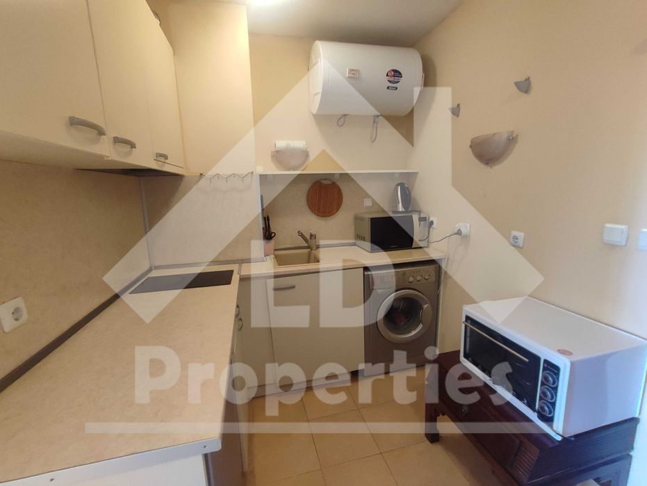 Ваканционен двустаен апартамент с гледка към морето, к.к.Чайка