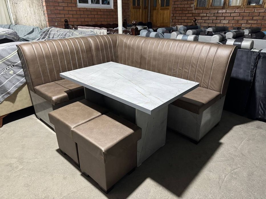 Продаётся новые кухонные уголки