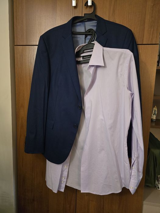 Продавам костюм теодор слим фит