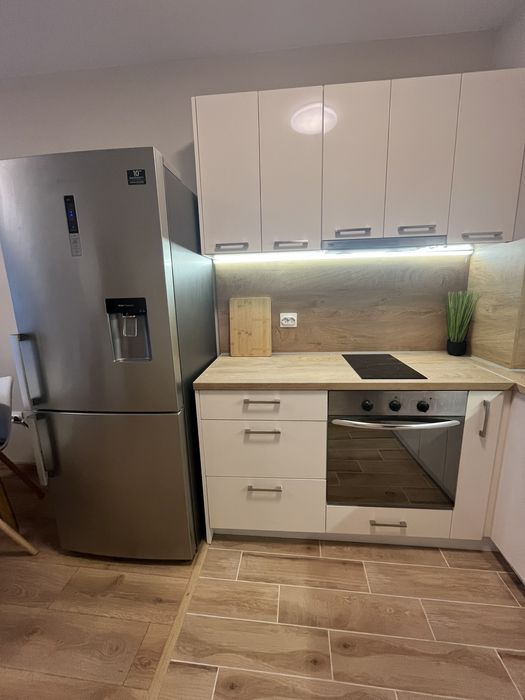 Дава се под наем Двустаен апартамент в Варна, Погреби - 55 кв.м за 510 € - Снимка #1