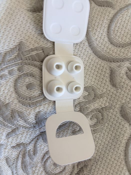 Накладки на air pods