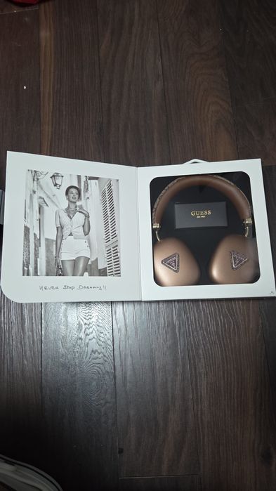 Castu GUESS fără fir Bluetooth