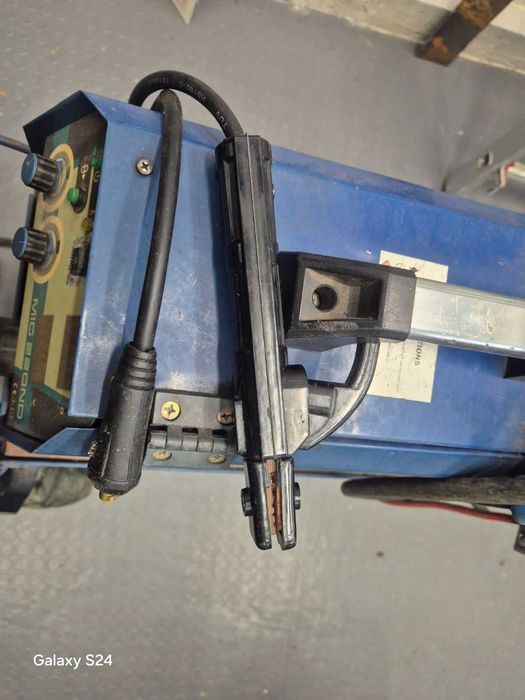 Телоподаващ апарат 220А