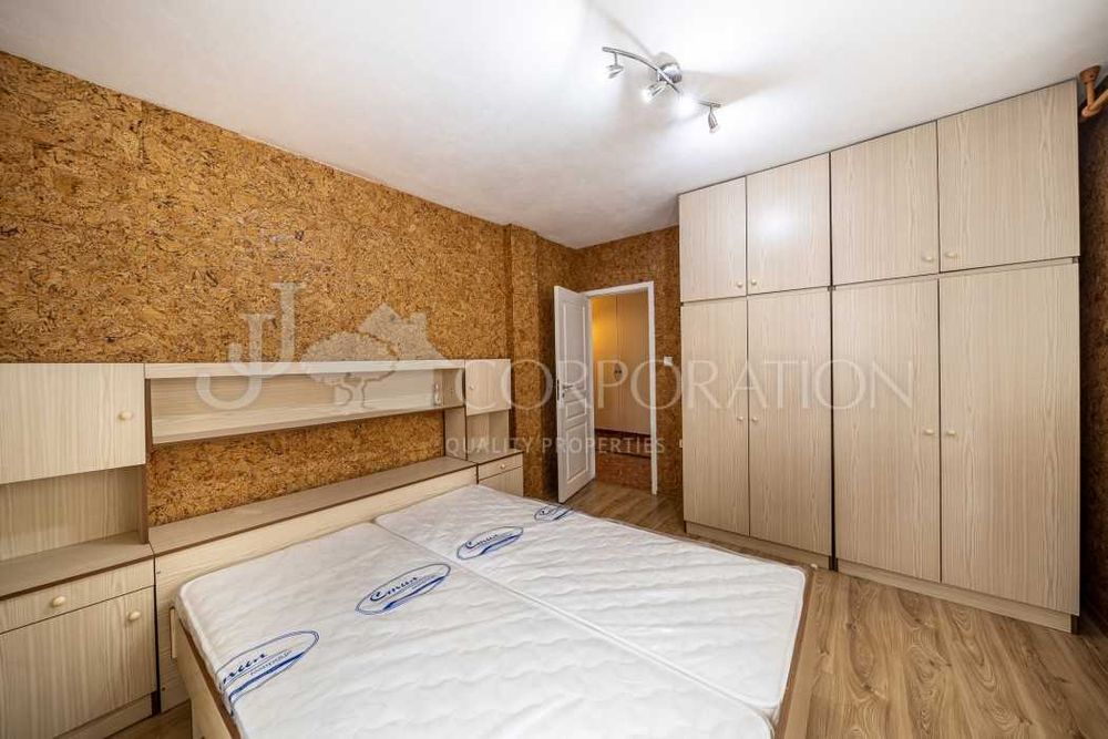 Продава се Двустаен апартамент в София, Стрелбище - 74 кв.м за 4063 €/кв.м - Снимка #11