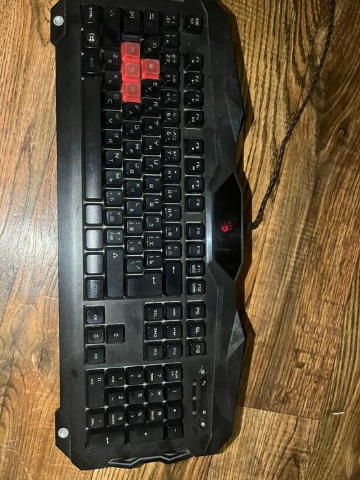 Клавиатура Bloody