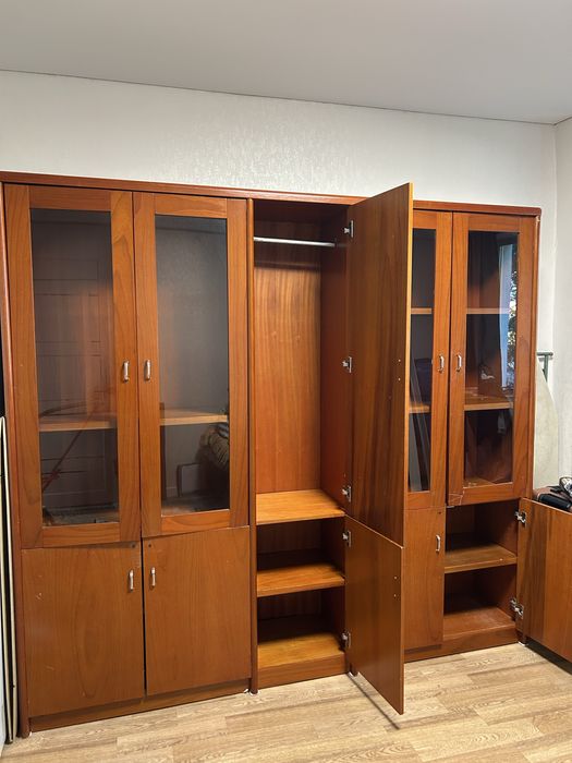 Срочно продам шкаф