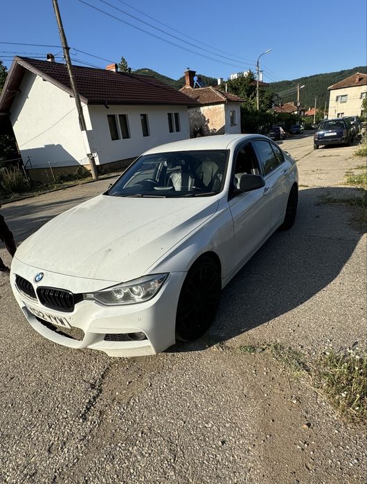 BMW F30 2.0D 2012г На Части