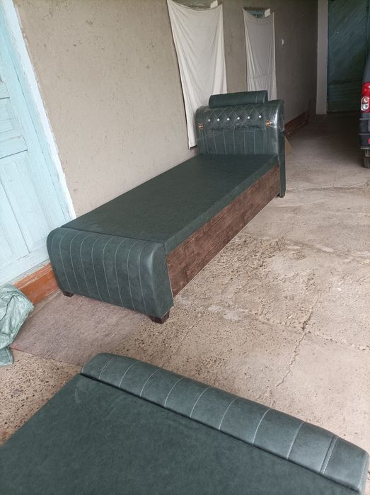 divan kravatlar bir kishilik