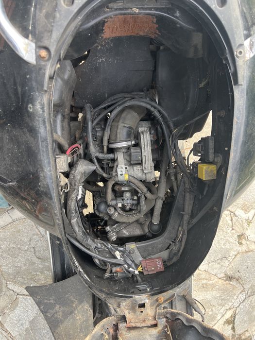 Vespa 300i на части