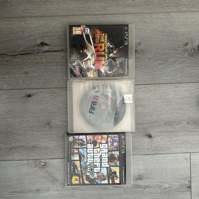 ps3 прошитая с 2 джойстиками