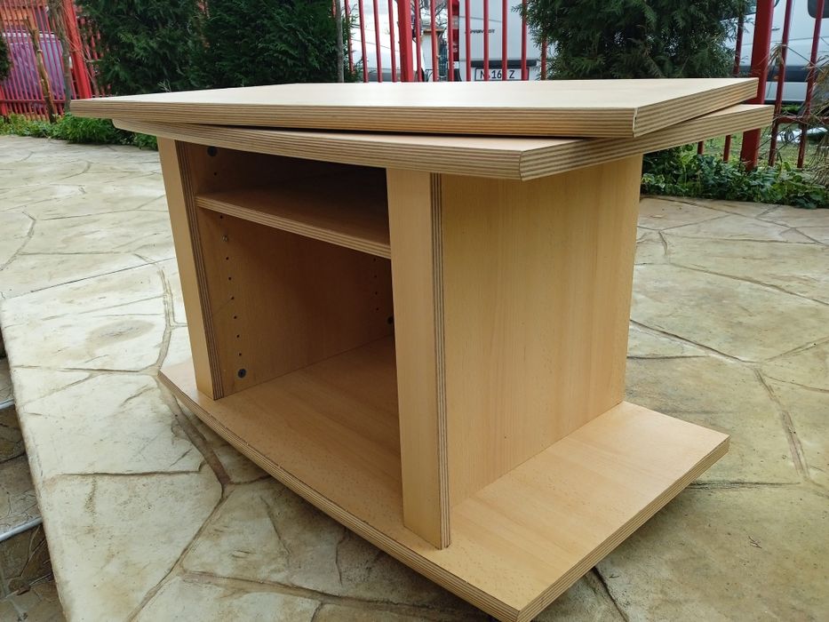 Шкаф за телевизор