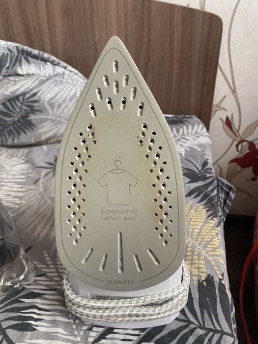 Утюг Scarlett хороший