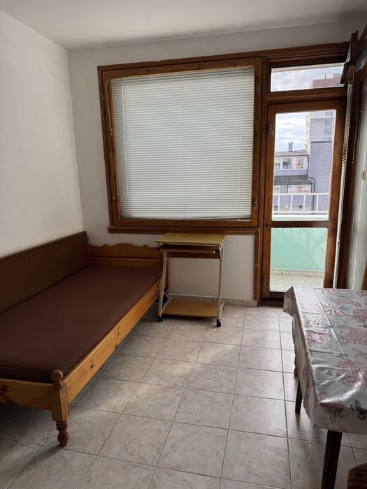 Давам под наем двустаен апартамент