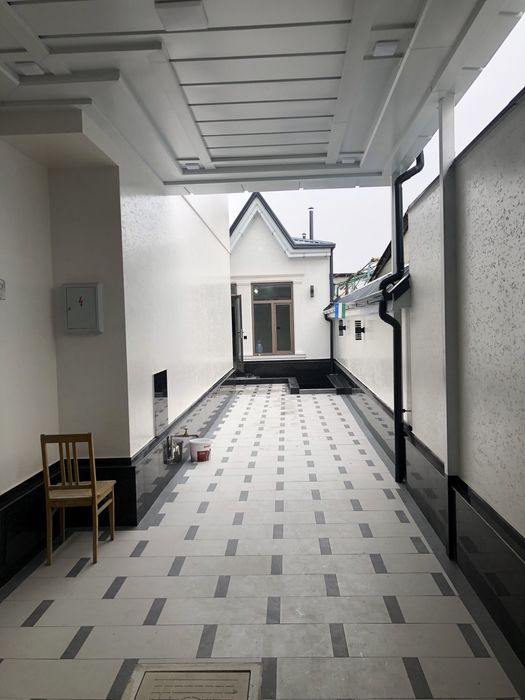 Yangi qurilgan uylar sotuvda