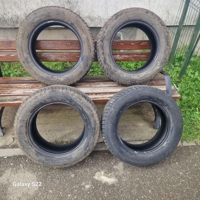 Anvelope 215 60 16