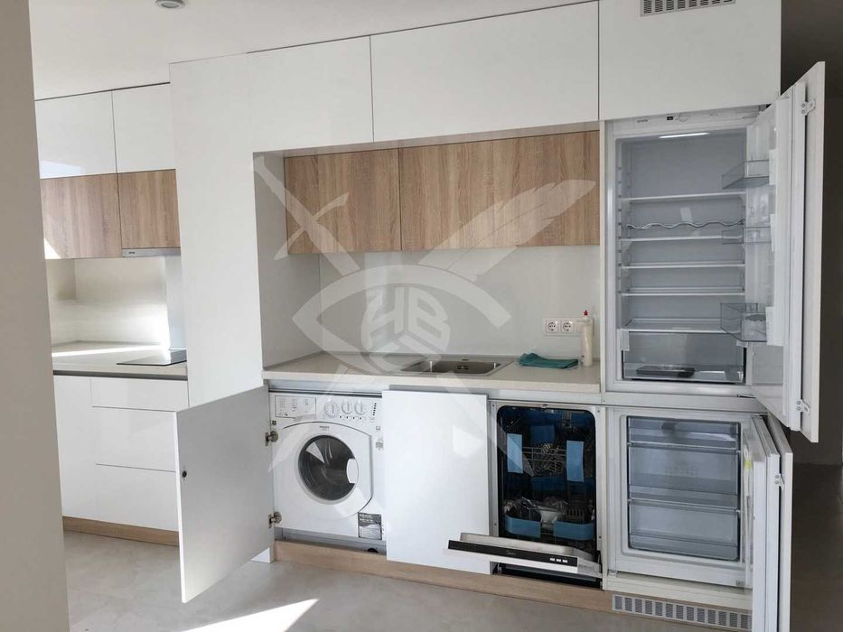 Дава се под наем Тристаен апартамент в София, Карпузица - 98 кв.м за 698.19 € - Снимка #1