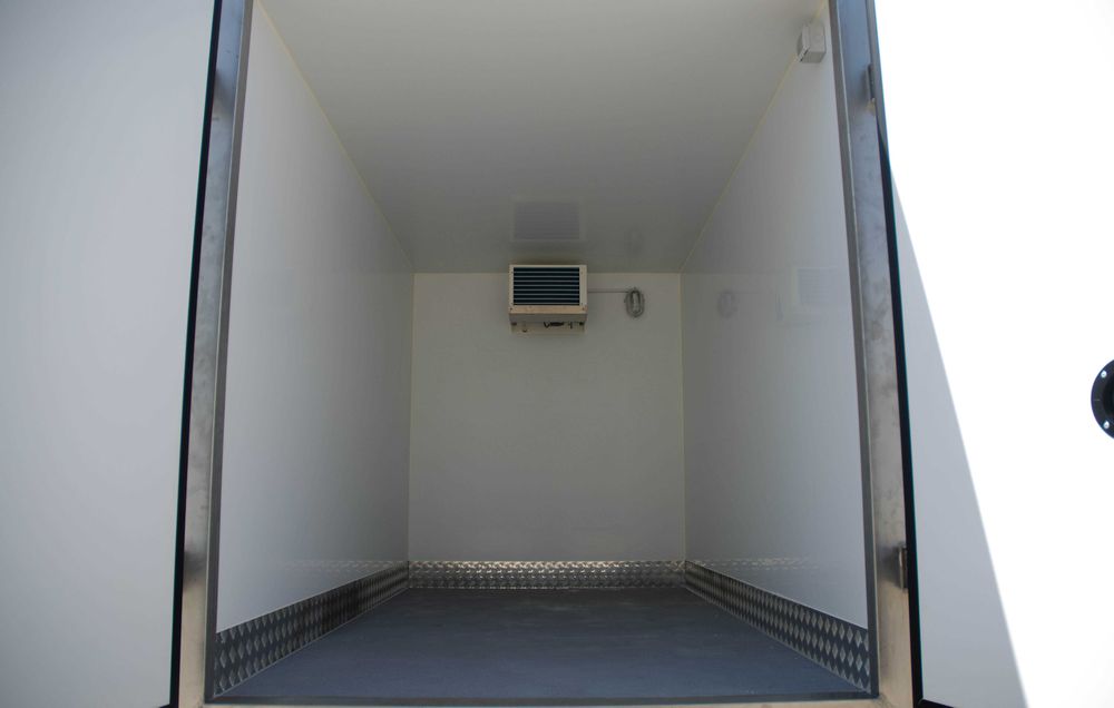 Remorca FRIG Izoterma Frigorifica 1.5t-3.5t PRODUS NOU -20°C la +10°C