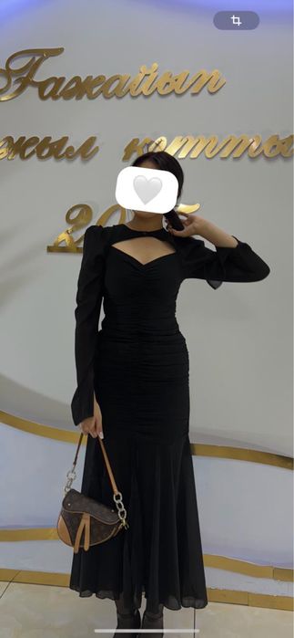 Көйлек,сатылады.