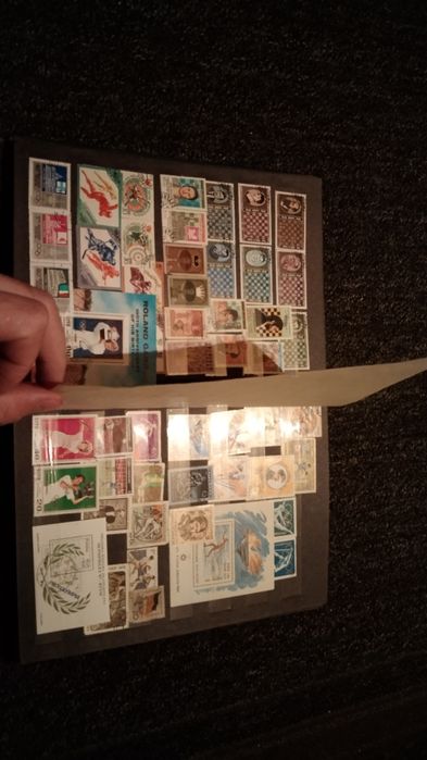 Марки с альбомом