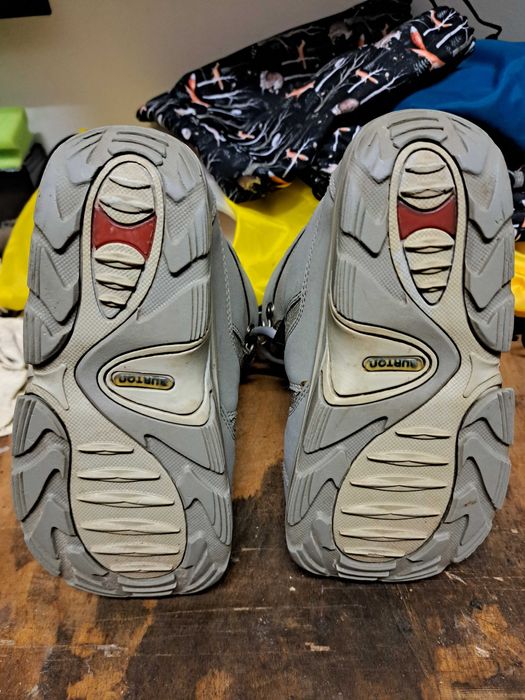 Boots snowboard Burton, nr 32/33