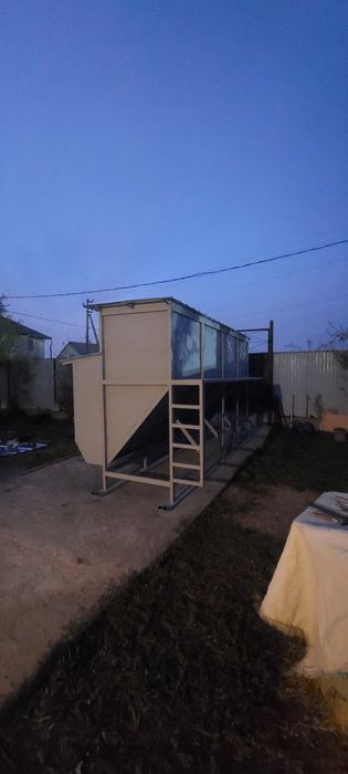 Бункерная кормушка для крс на 5 тонн