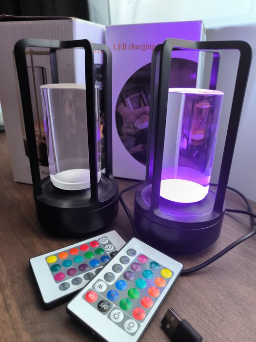 Настолни цветни лампи