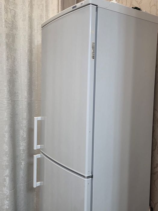 Продаётся Холодильник