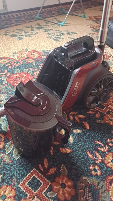Продаётся пылесос