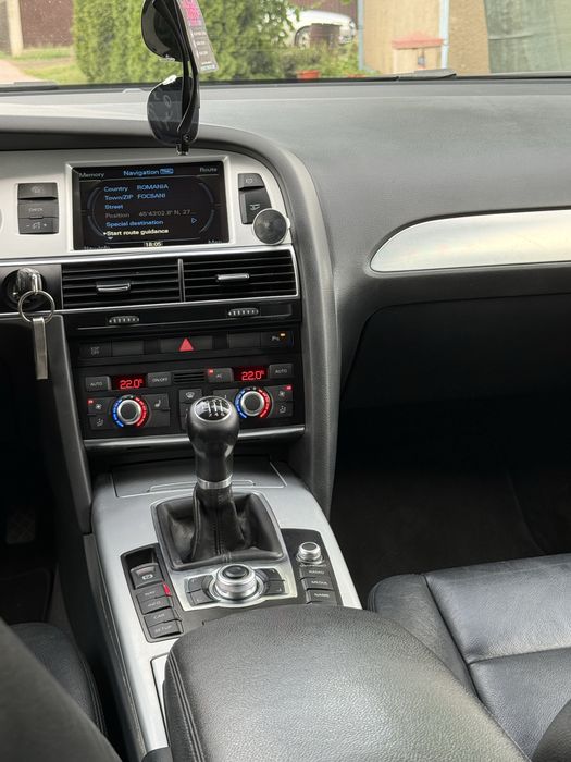 Vând Audi A6 2011