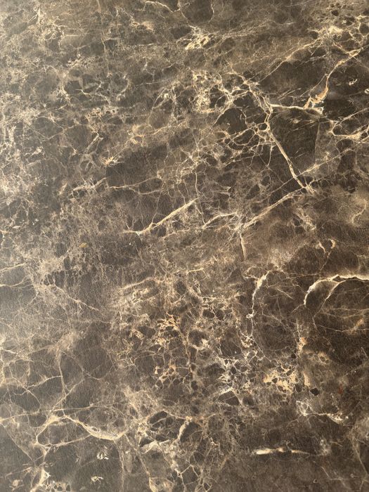 Продам итальянский стол