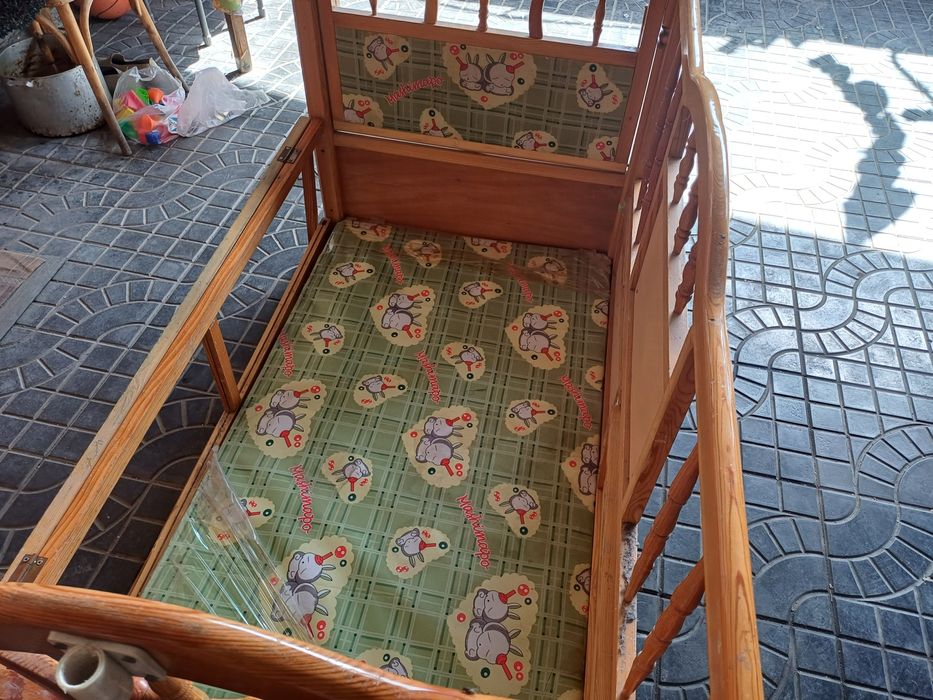 Продам детскую кровать