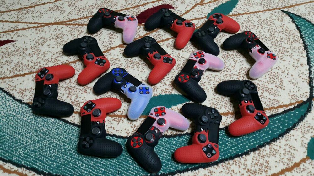 Playstation 4. PRO Joysticklar. { Как НОВЫЙ }. 100% ORIGINAL.