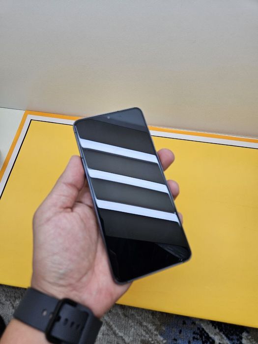 Samsung S21 xotirasi 8/256GB