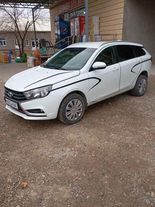 Lada vesta unversal