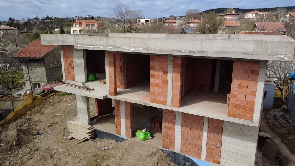 Двуетажна къща с Акт 14 за продажба в м-ст Горна Трака, гр. Варна