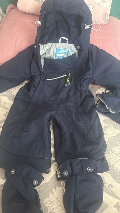 Продам весенную куртку