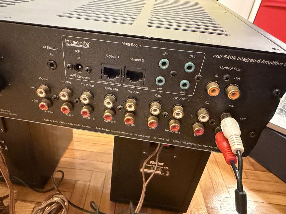 Ampficator integrat Cambridge Audio Azur 540A V2.0 statie