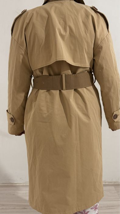 Женский плащ от Lichi