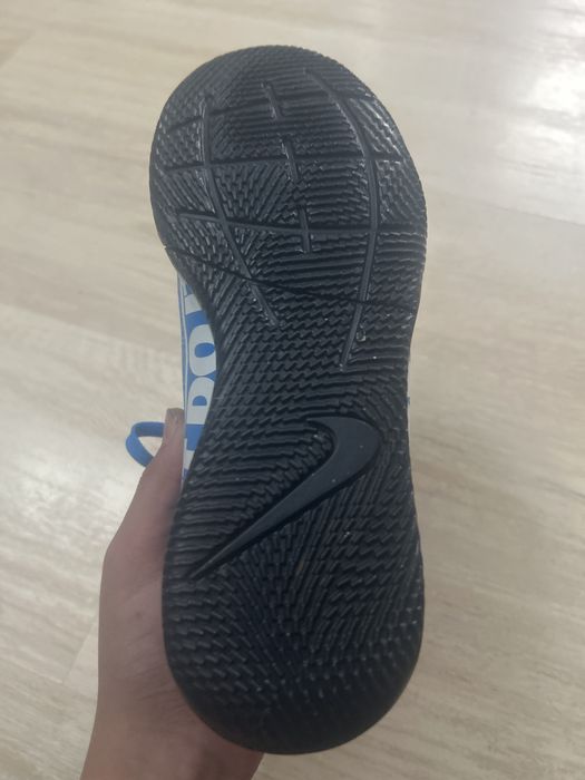 Papuci nike de fotbal